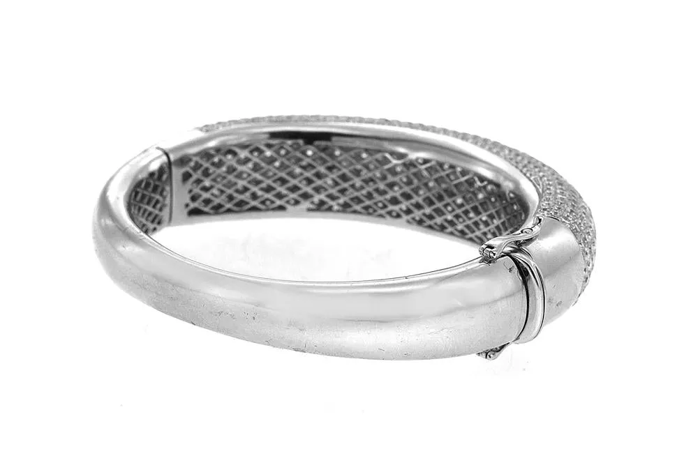 14K White Gold Diamond Bangle With Round Cut Diamonds 20.00CT