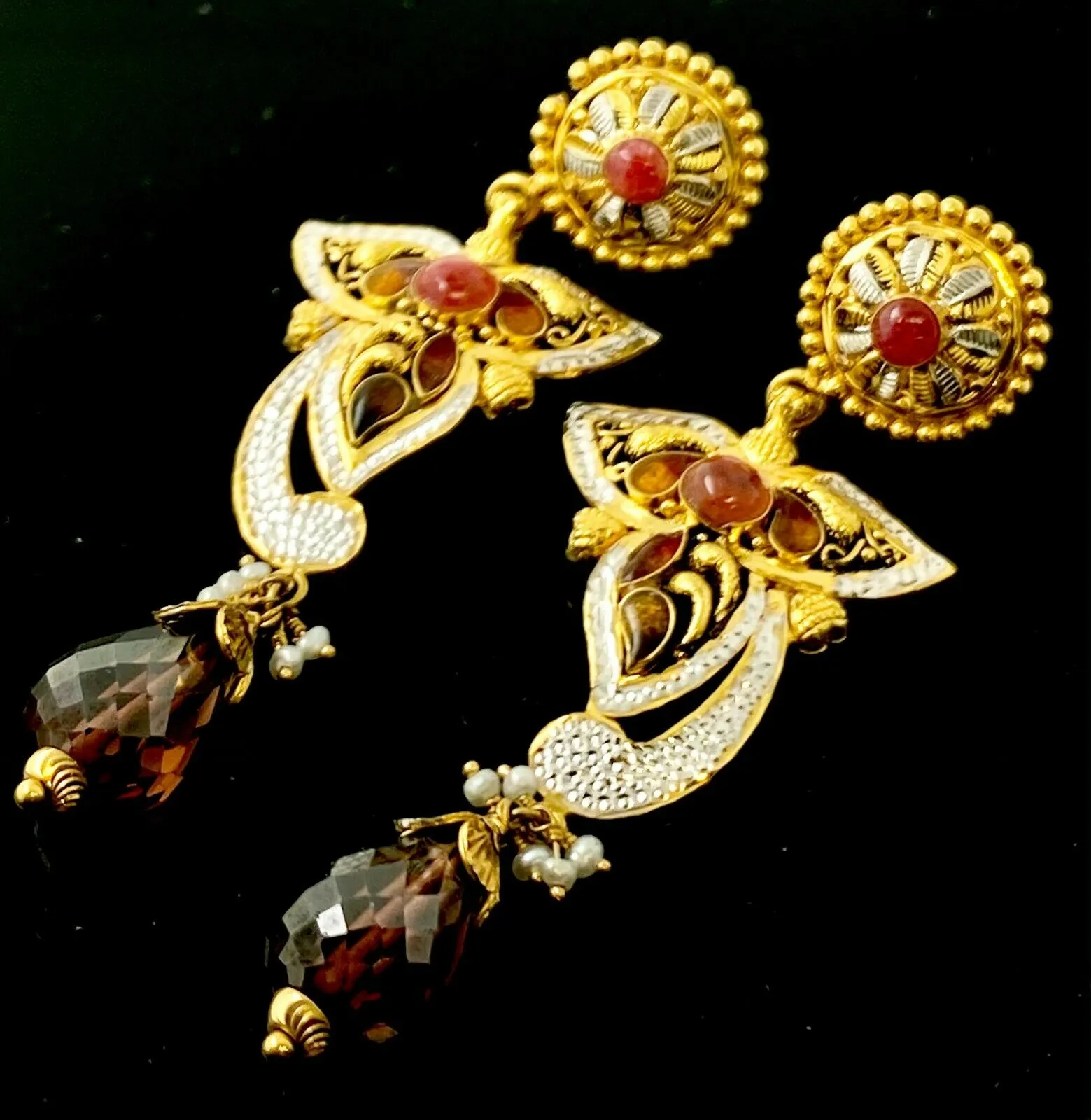 22k Necklace Set Beautiful Solid Gold Ladies Classic Floral Navratan LS179