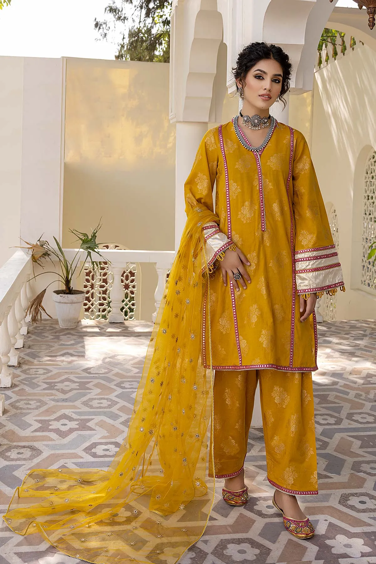 3 Pc Embroidered  Brosha With Embroidered Net Dupatta and Lawn Shalwar CNP22-64