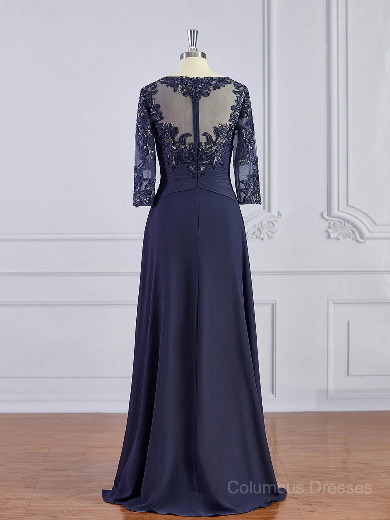 A-Line/Princess Bateau Floor-Length Chiffon Mother of the Bride Dresses With Appliques Lace