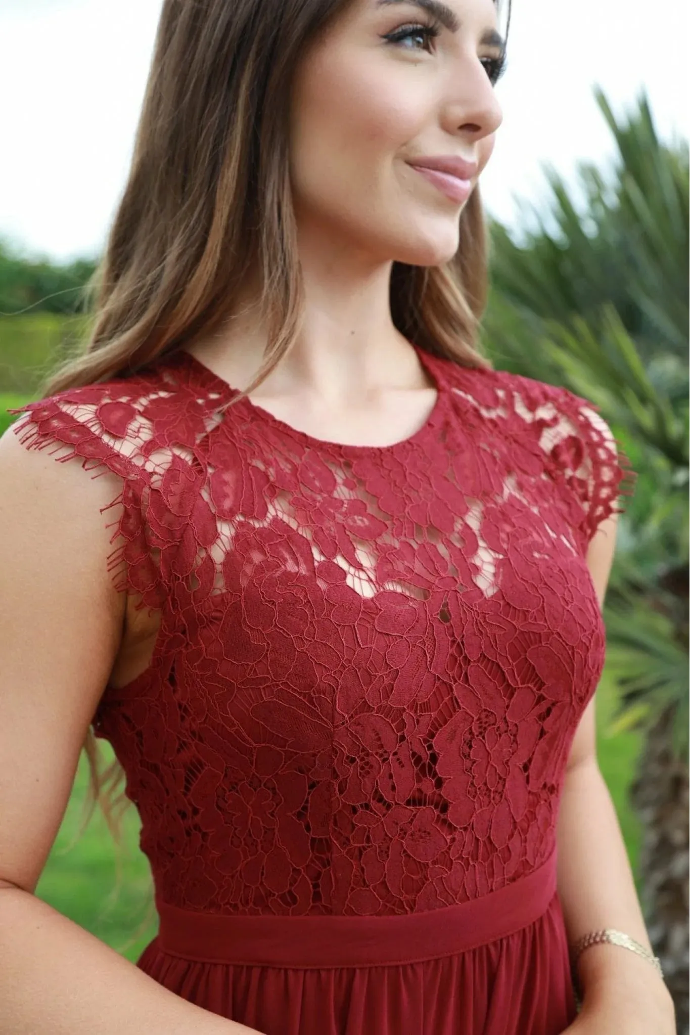 Double Second Red Scallop Edge Sleeveless Lace Dress