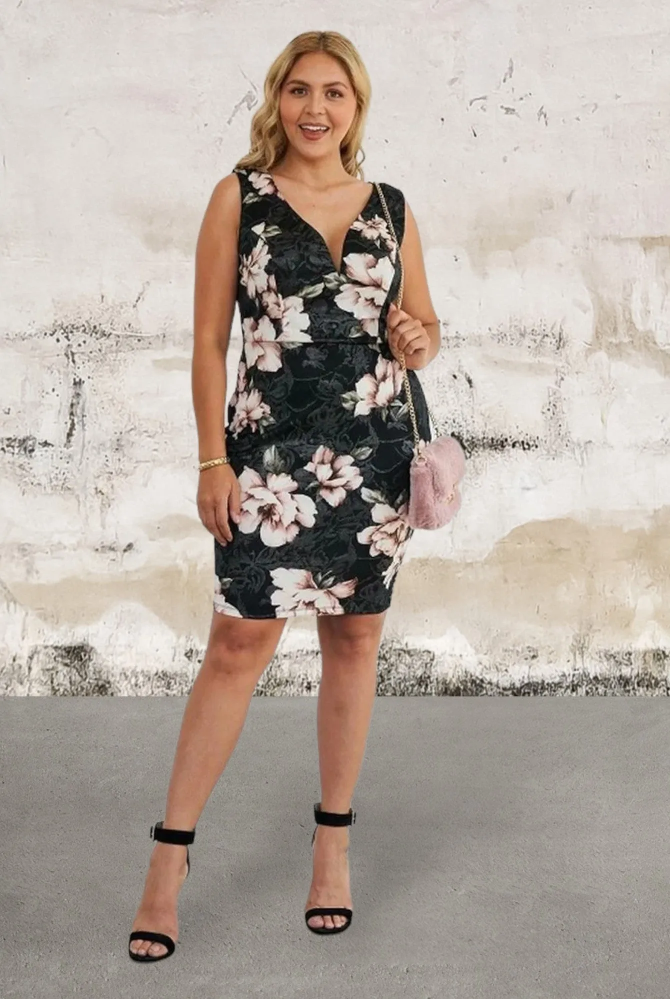 Floral sleeveless v-neck line dress