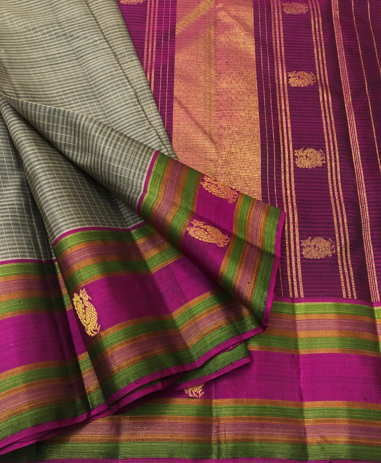 Jaya Bharathi , Pure Kanchipuram Silk Hand Woven 1G pure zari all over hand weaving Jari butta KORVAI rich pallu with contrast b