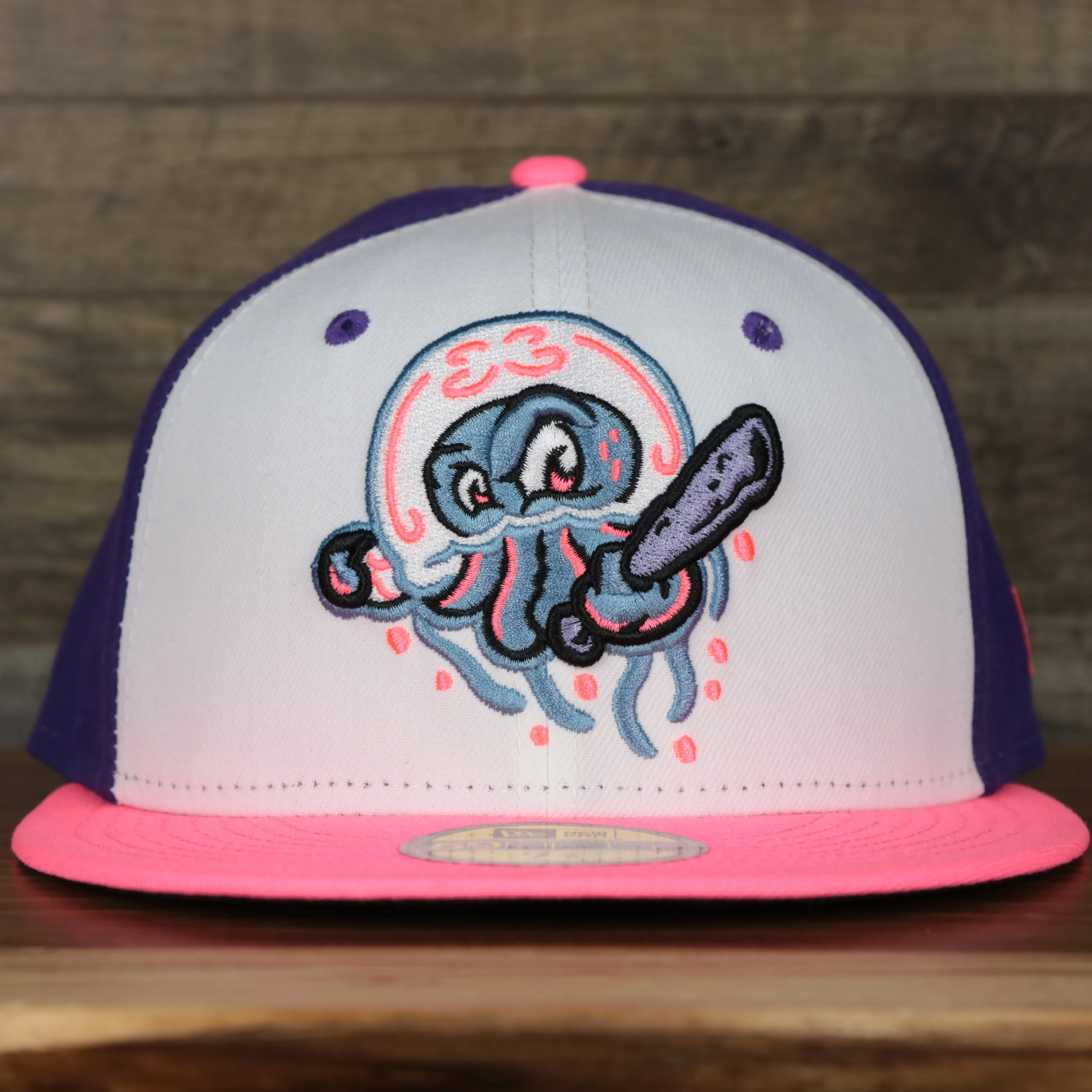 Jersey Shore Blue Claws 2022 Medusas de Jersey Shore Copa de la Diversion On-Field Black Bottom 5950 Fitted Cap | Purple/White