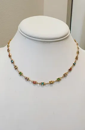 MULTI COLORED RHINESTONE NECKLACE IN SQUARE