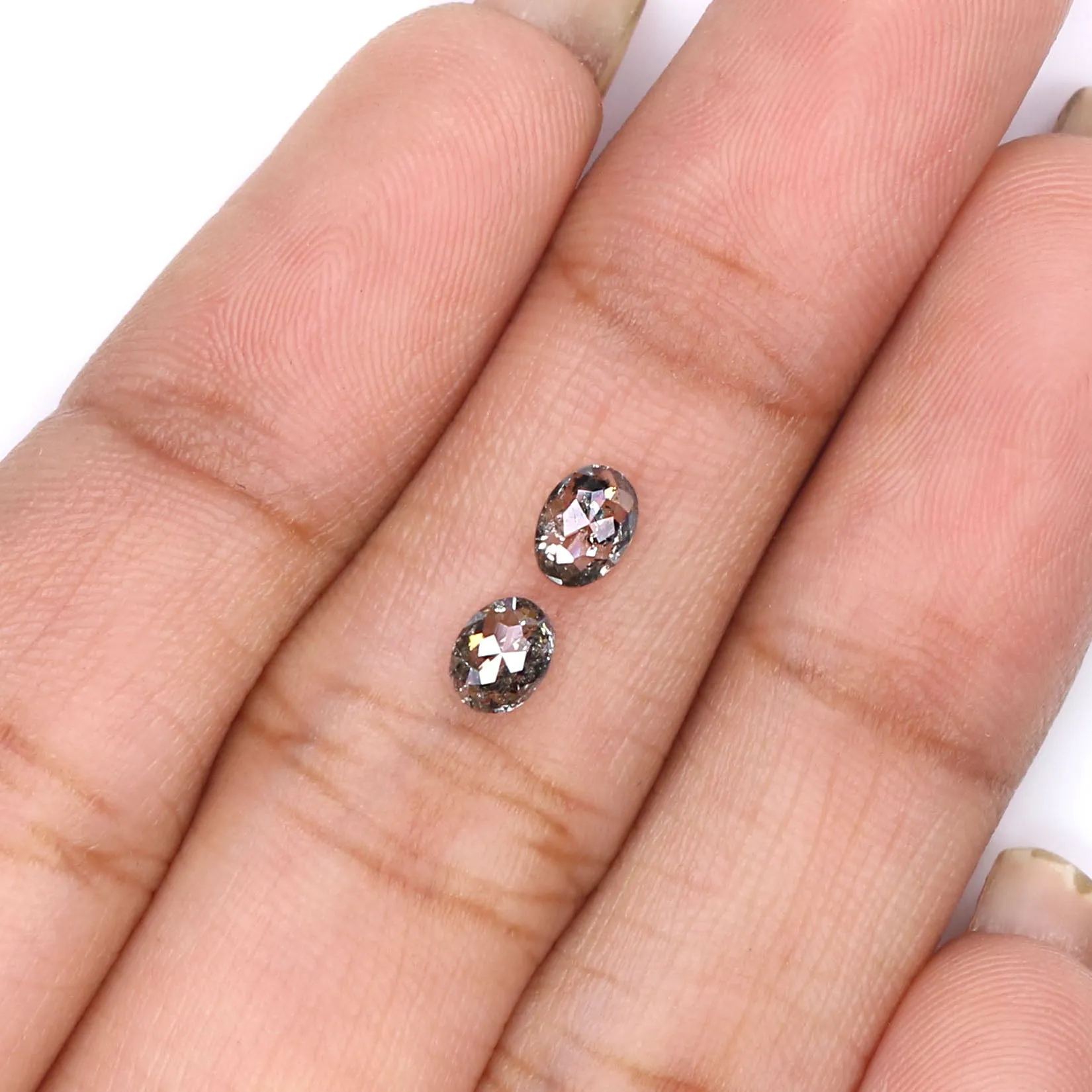 Natural Loose Oval Salt And Pepper Diamond Black Grey Color 0.54 CT 4.65 MM Oval Shape Rose Cut Diamond KR2321