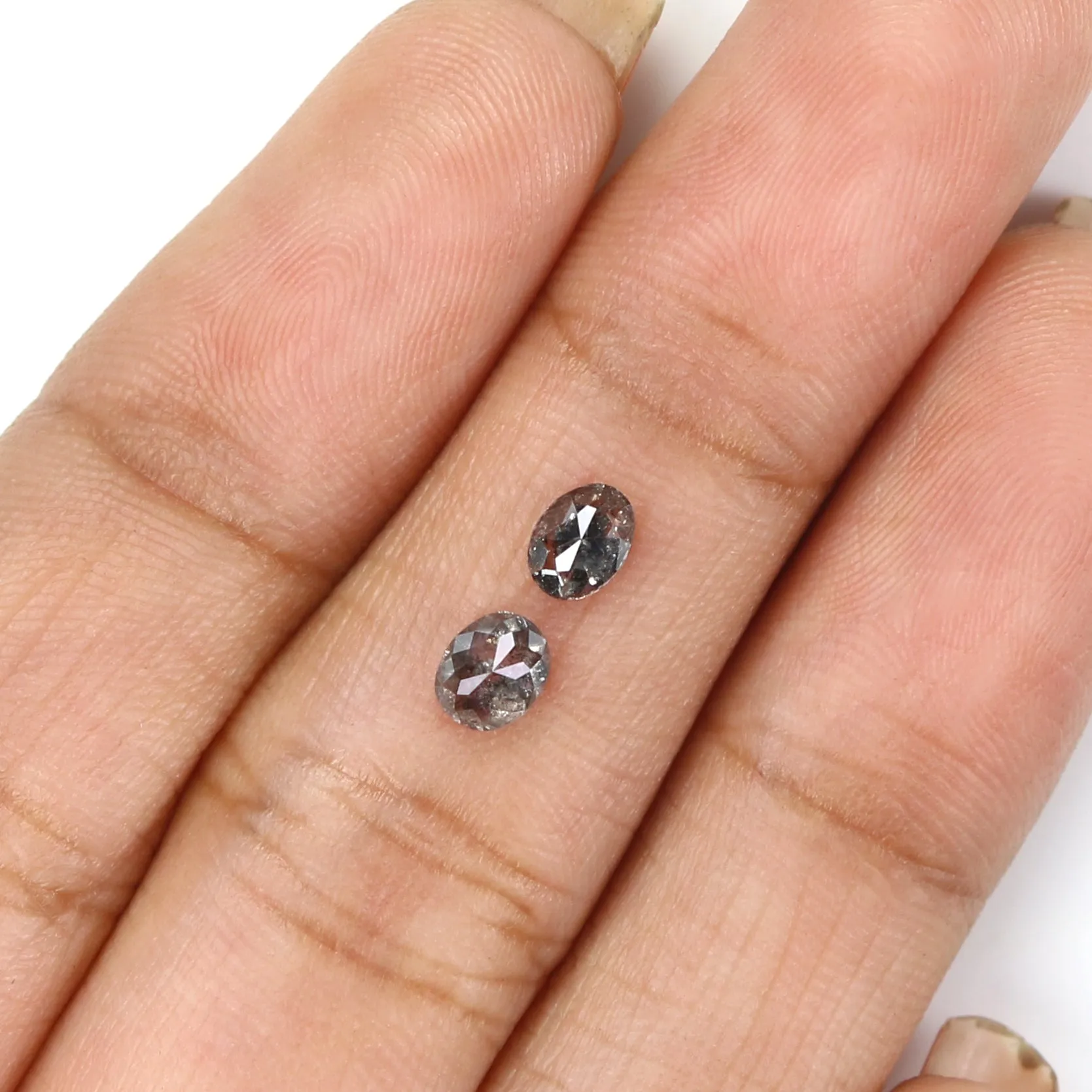 Natural Loose Oval Salt And Pepper Diamond Black Grey Color 0.64 CT 4.50 MM Oval Shape Rose Cut Diamond KDL502