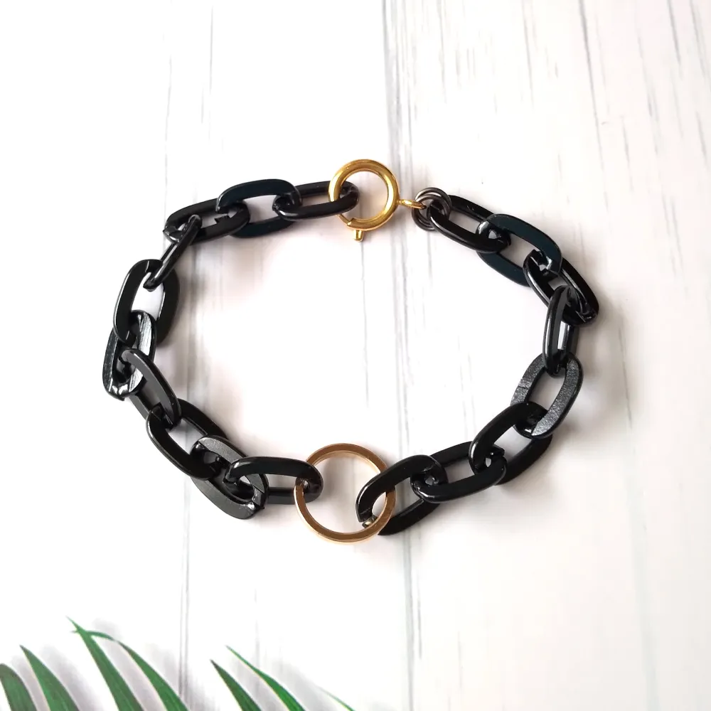 Noir Circle Paperclip Bracelet