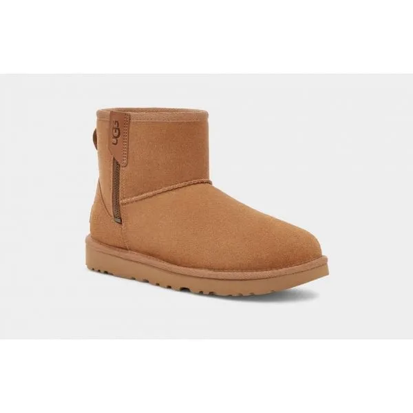 UGG Womens Classic Mini Bailey Zip in Chestnut