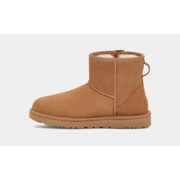 UGG Womens Classic Mini Bailey Zip in Chestnut