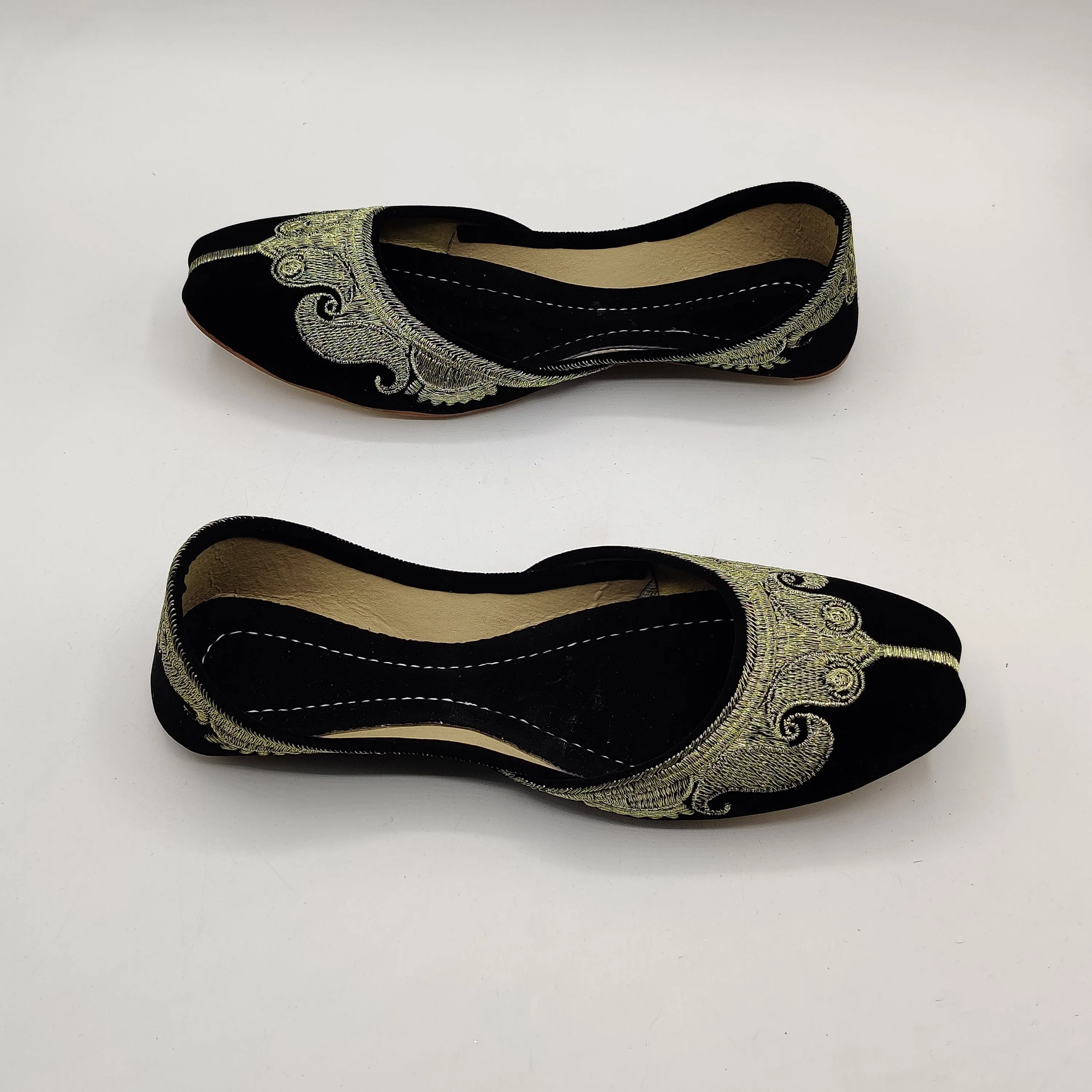 Women Traditional Khussa K79 (3 Colours)